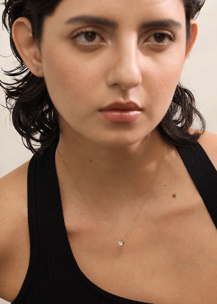 Colar Minimalista Brilhante