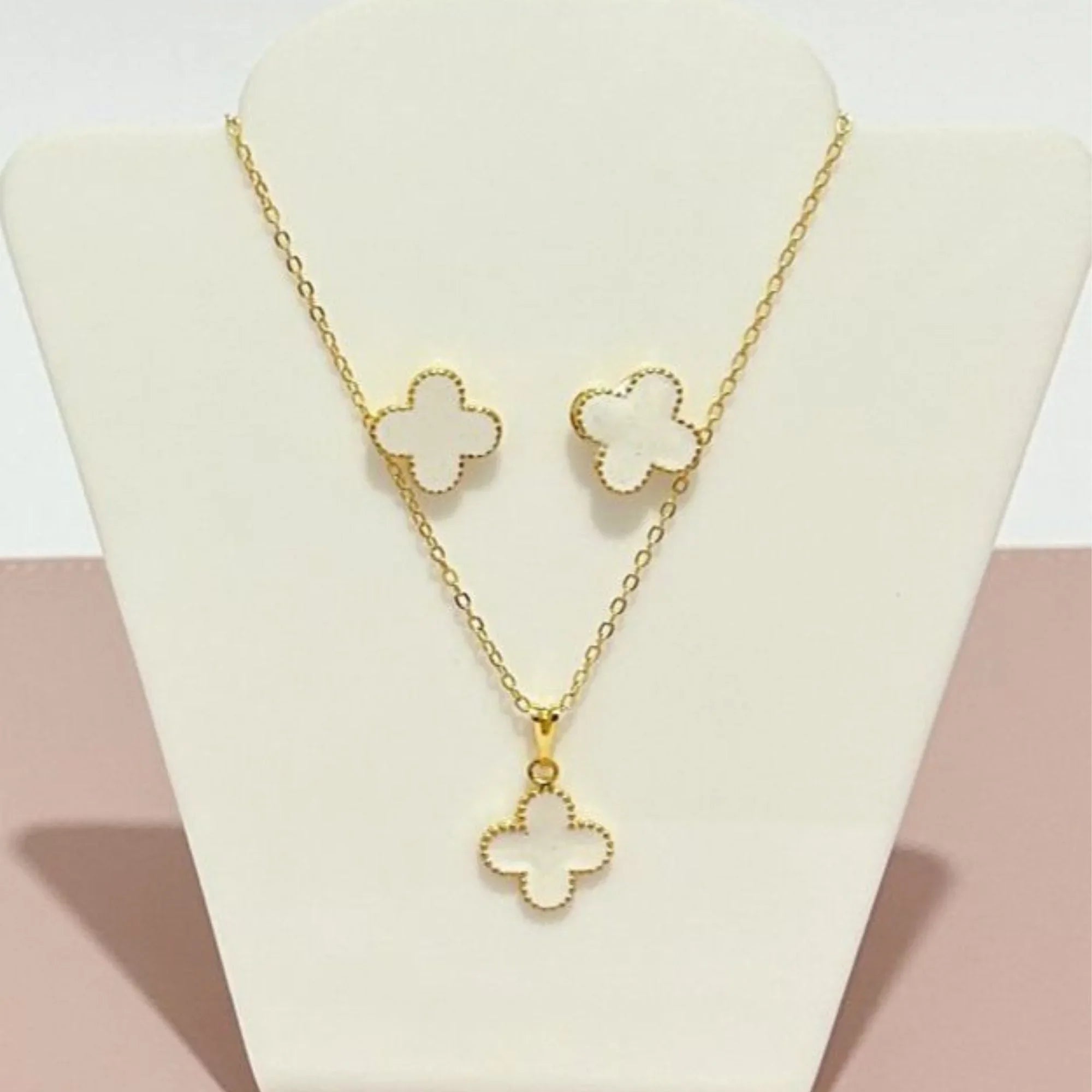 Conjuntos Combinando