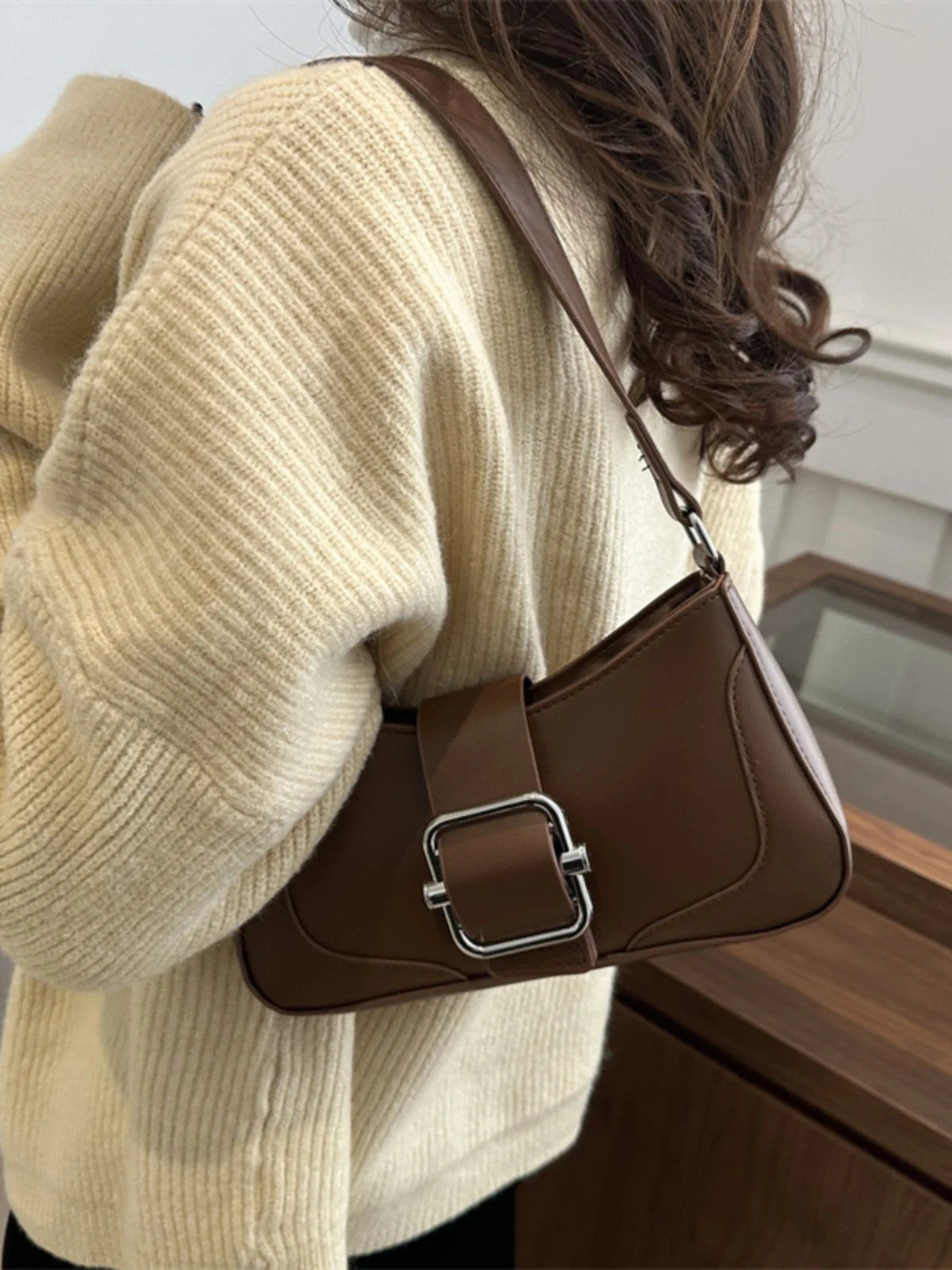 Bolsa Moderna de Ombro