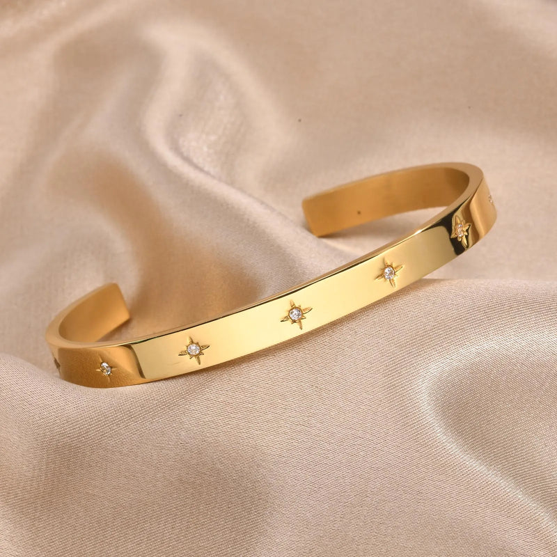 Pulseira Cuff Ajustável Aberta Estrela