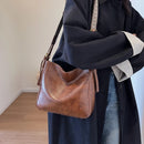 Bolsa de Ombro de Luxo em Cor Lisa